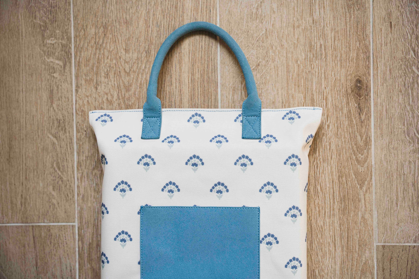 Bathtime Kneeler - Cornflower Blue