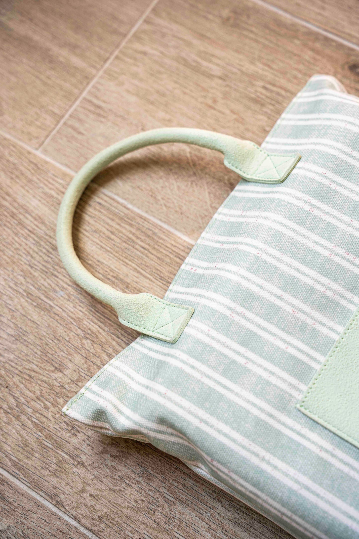 Bathtime Kneeler - Sage Green