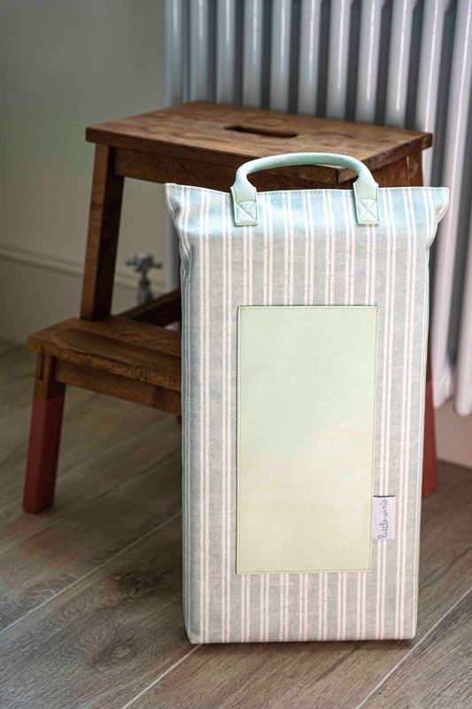Bathtime Kneeler - Sage Green