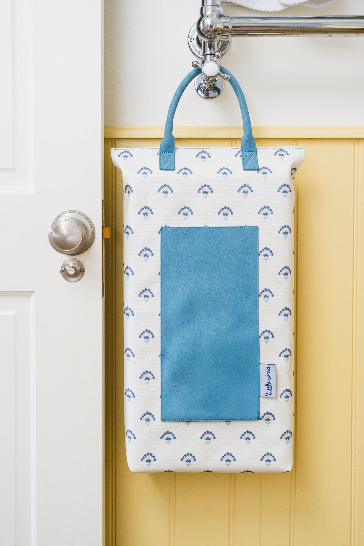 Bathtime Kneeler - Cornflower Blue